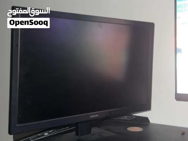 شاشه سامسونق للبيع تنفع شاشه أساسيه وتنفقع شاشه إضافيه مستخدمه 3 شهور فقط مافي اي عطال او شموخ