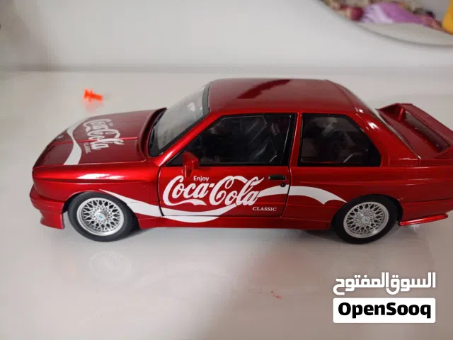 سيارة تحفة حديد خامة  تجي عرض علي مكتب