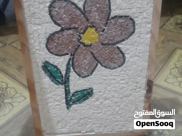 لوحة فسيفسائية ، جميلة بشكل وردة شلها جميلة وجذابة ،
