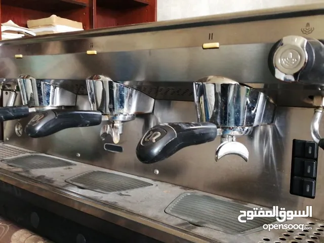 معدات مقاهي ومطاعم