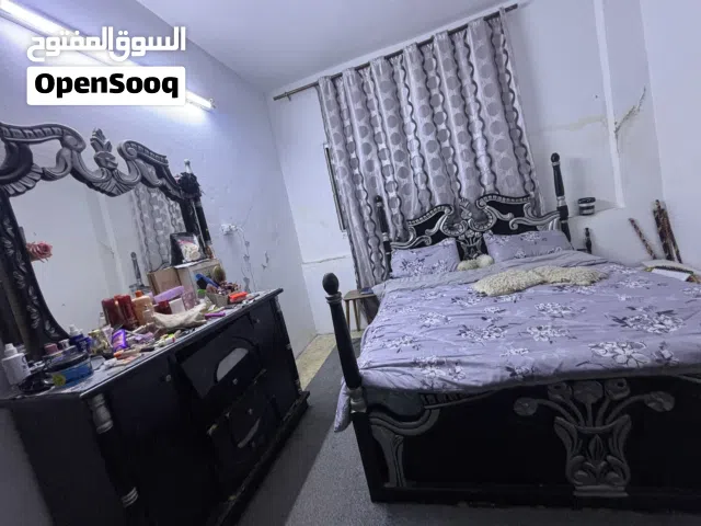 غرفة نوم خشب ثقيل