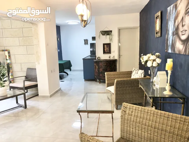 68 m2 Studio Apartments for Sale in Ramallah and Al-Bireh Al Tira