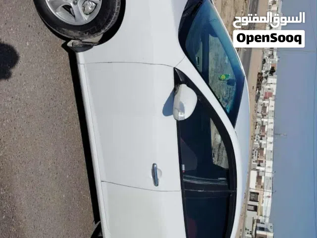 2010 هيونداي النترا SE