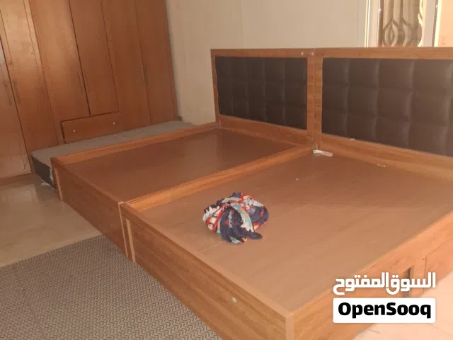2 bed with mattress new just using 4 months