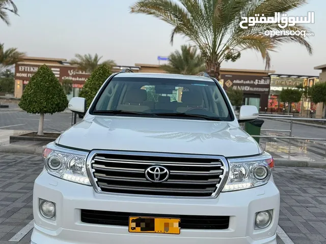 Used Toyota Land Cruiser in Muscat