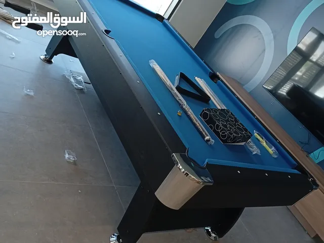 طاولة بلياردو خشب 8قدم مع كامل الاغراض