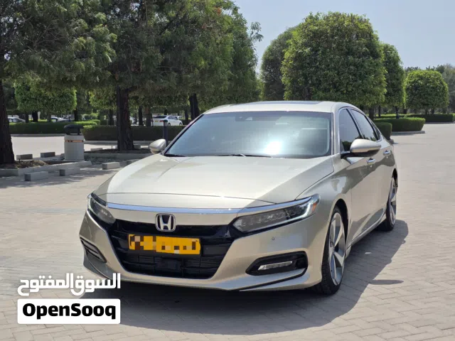 هوندا أكورد تورينج 2018 سيارة تجمع بين الفخامة والإقتصاد