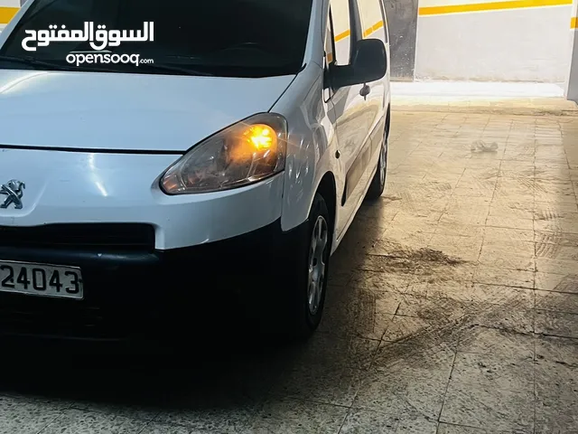 Peugeot Partner 2014 in Zarqa