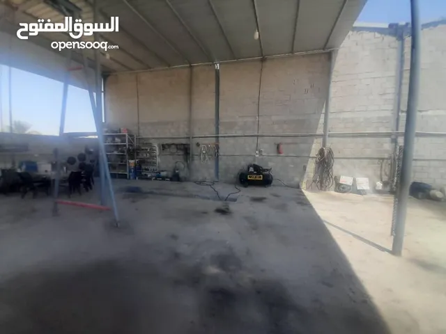 كراج و ورشة ميكانيكية شاحنات في صلالة