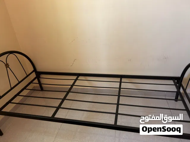 سريرين حديد بحالة ممتازة (تواصل عبر الواتس آب)