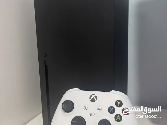 للبيع Xbox Series X بحالة ممتازة جداً + لعبة Forza Horizon 5 مدمجة، استعمال نظيف بدون مشاكل