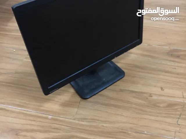 كمبيوتر و شاشه فقط دون وايرات و ماوس و كيبورد