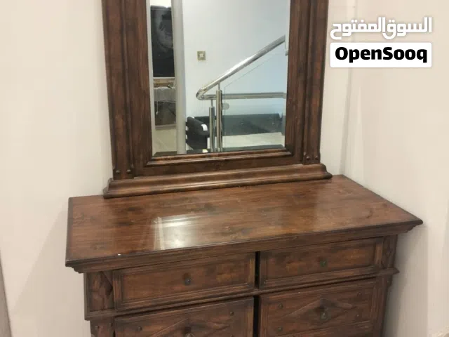 طاوله كبيره
