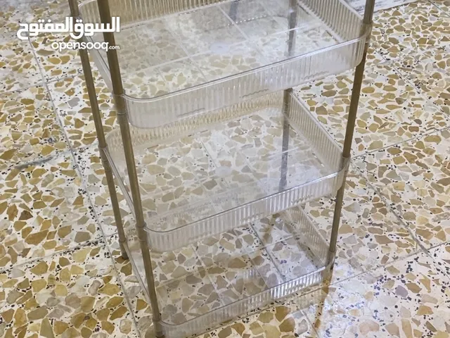 رف عطور وللحمام