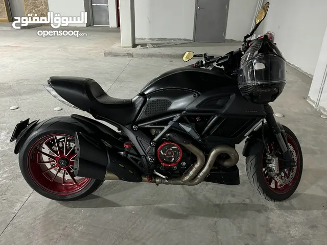 Ducati diavel 2015