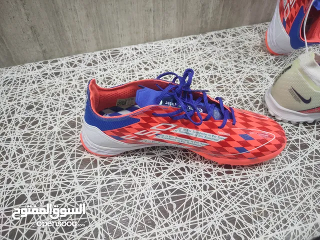 Boys Athletic Shoes in Al Riyadh