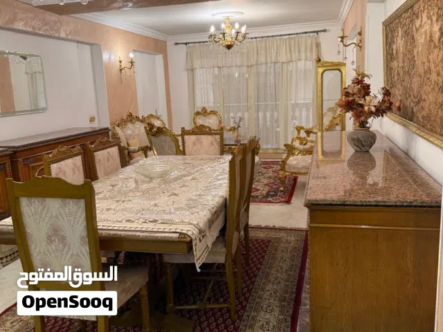 شقة سوبر لوكس بالقرب من النادى الأهلى مدينة نصر