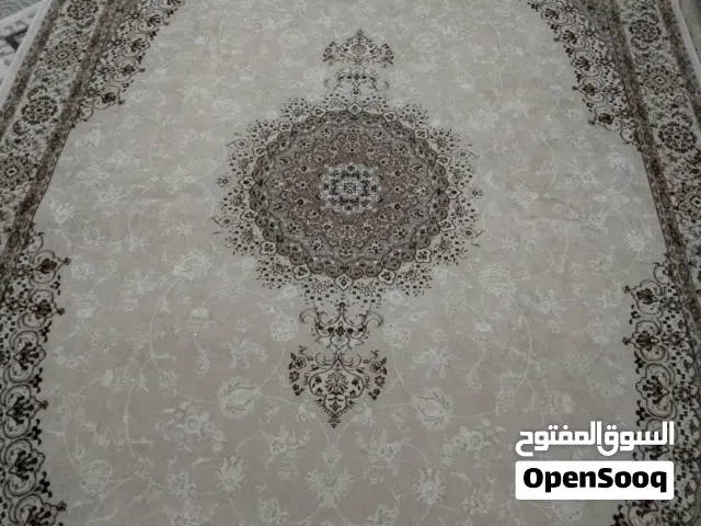 زوليه برلنت جديدة قياس 3ونص في 2ونص جديد ما مفروش سبب البيع عدم تراهم الألوان