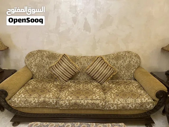 غرفة ضيوف و غسالة و ثلاجة للبيع