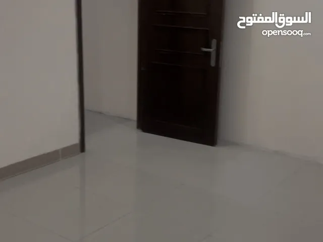 غرفة وصالة مع موقف سيارة + استديو نصف فرش شامل كهرماء بدون عمولة المسافة عشر دقايق من لوسيل
