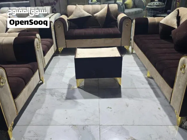 كنب ملكي فاخر يجمع بين الفخامة، المتانة، والراحة