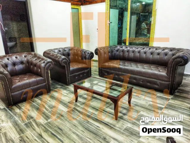 الفخامة في كل تفصيلة و الجودة في كل لمسة  طقم استقبال شيستر وزاري بتصميم ملكي فائق الفخامة!  -