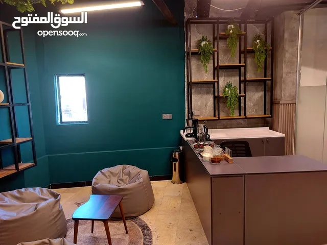 مكاتب مجهزة بارقى اثاث بالمنصور للايجار