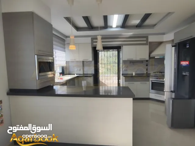 140 m2 2 Bedrooms Apartments for Rent in Ramallah and Al-Bireh Al Shurfah