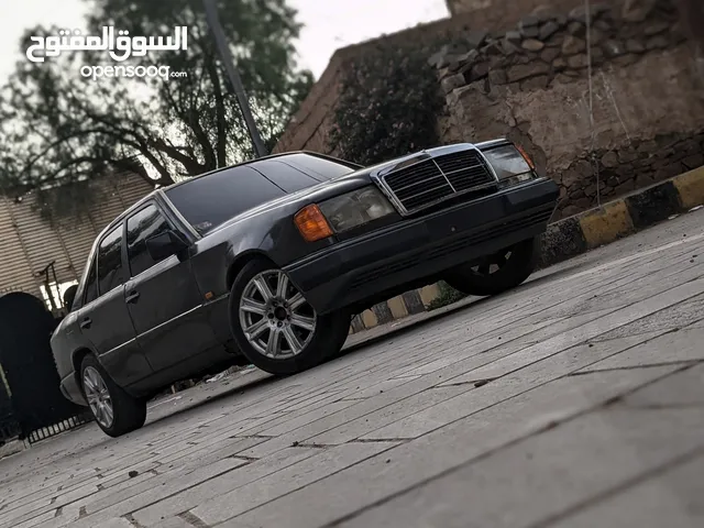 Mercedes Benz E-Class 1993 in Sana'a