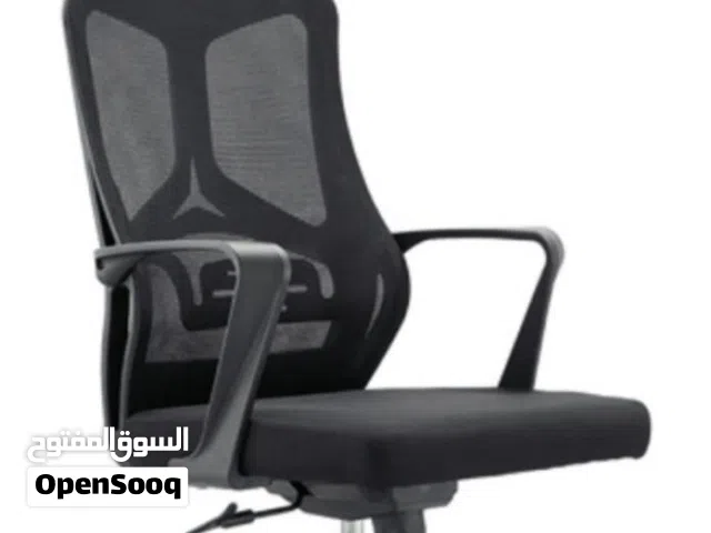 كراسي مكتبية ومكاتب
