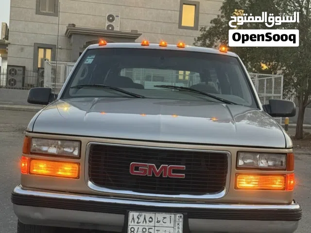 1999 جي إم سي سوبربان