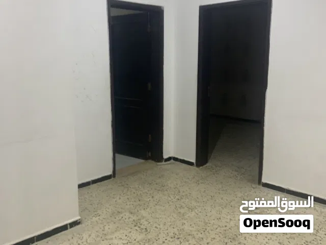 منزل لليجار في السراج في شارع حمام بلقيس