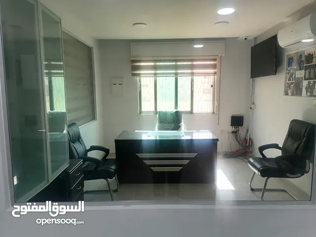مكاتب جاهزة متكاملة للايجار شبه مفروشة مقطعة