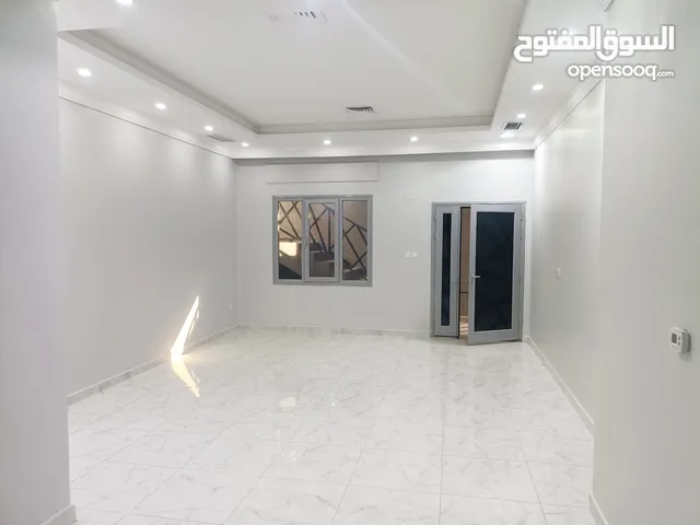200m2 3 Bedrooms Apartments for Rent in Al Ahmadi Eqaila
