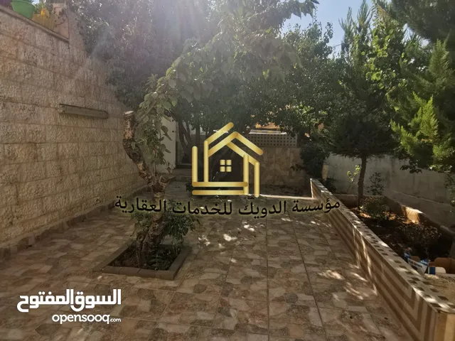 شقة فارغة - دابوق - 2نوم - ترس - مدخل مستقل