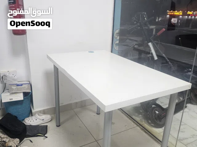 طاولة مطبخ خشب بارجل معدن Wooden kitchen table with metal legs