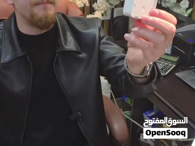 جرس باب مع كاميرا يخلّيك تشوف وتِحكي مع الزائر مباشرة على موبايلك أمان أعلى لبيتك وأهلك