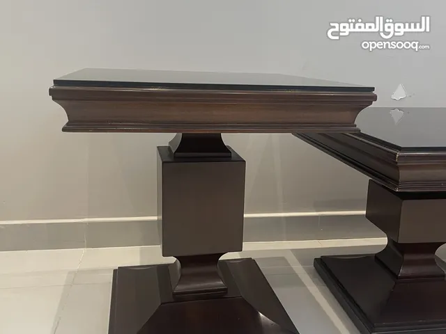 طقم طاولات صالون 3 قطع مع سطح زجاج Three piece living room table set with glass tops