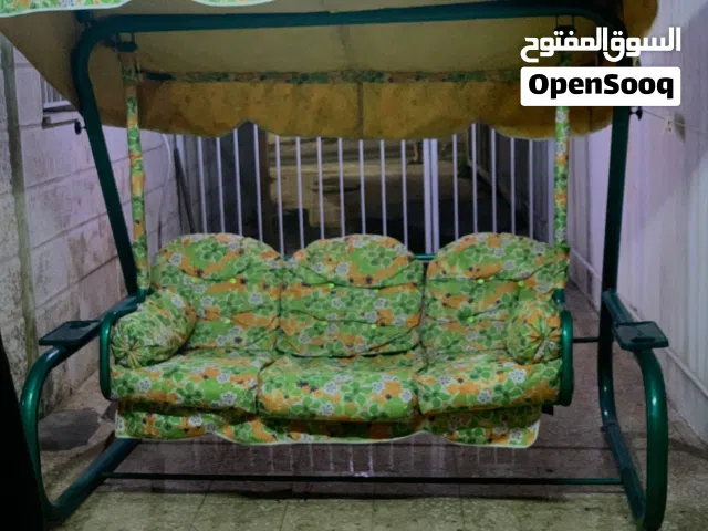 مرجيحة مع سرير للبيع