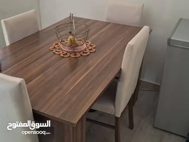 غرفة اكل كاملة يمكن البيع بالقطعة