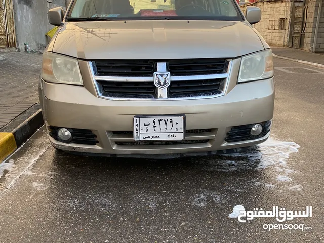 Used Dodge Caravan in Basra