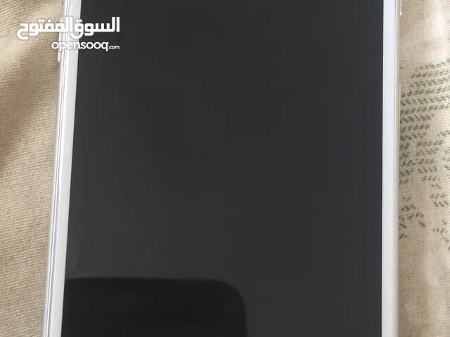 Apple iPhone 8 64 GB in Red Sea