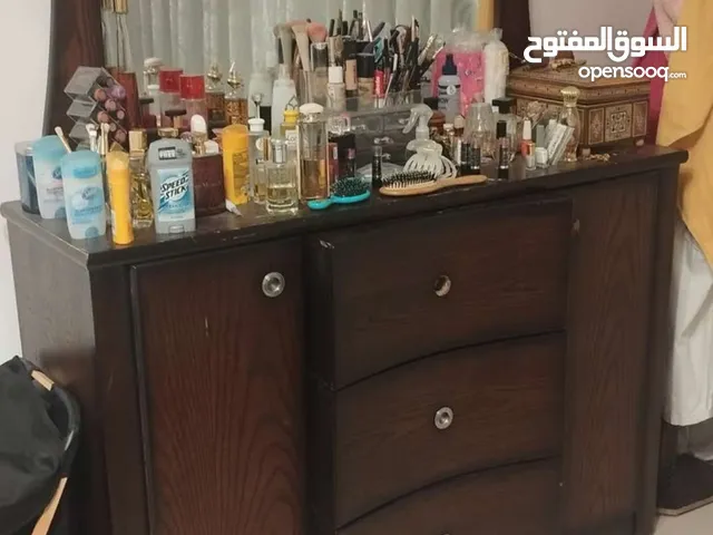 غرفة نوم بحاجه دهان