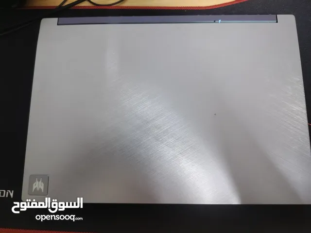 Acer predator triton 300 se للبيع مع شنطة وشاحن
