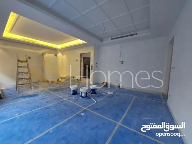 شقة طابق اول 2023 للبيع في عبدون بمساحة بناء 175م