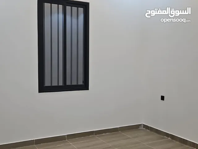 135 m2 4 Bedrooms Apartments for Rent in Jeddah Tayba