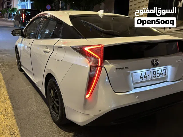 2018 تويوتا بريوس Prius
