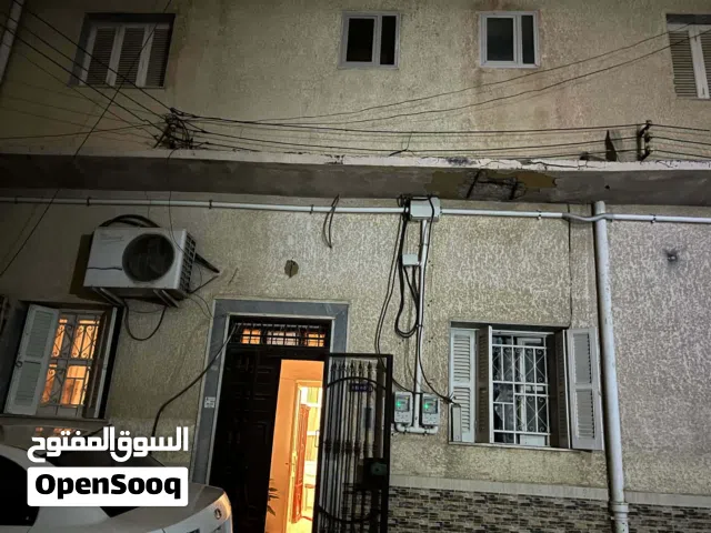 منزل عربي من دورين