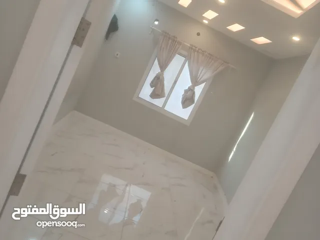 110 m2 3 Bedrooms Apartments for Rent in Manama Al-Salmaniya