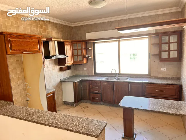 165 m2 3 Bedrooms Apartments for Sale in Amman Al Rabiah